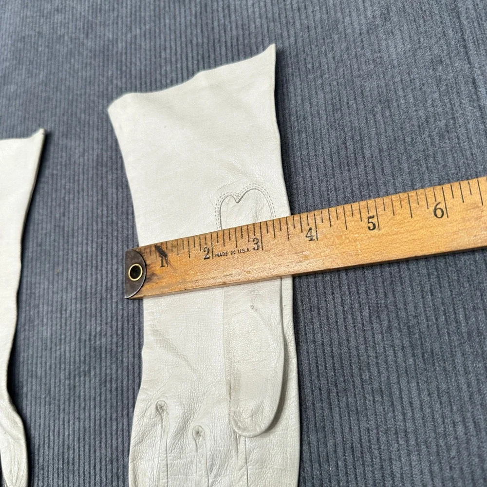 Vintage Cream‎ Leather Dress Gloves Mid Length Three Point Stitch Off White